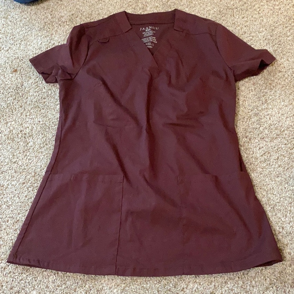 Jaanuu XXS Raisin Scrub top